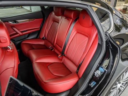 Used 2018 Maserati Quattroporte S GranLusso Q4 image 19