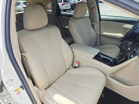 Used 2011 Toyota Venza FWD image 18