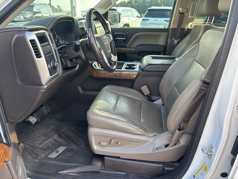 Used 2018 GMC Sierra 1500 SLT w/ SLT Premium Package RWD image 11