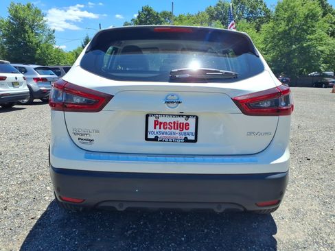 Used 2020 Nissan Rogue Sport SV w/ All-Weather Package AWD/4WD image 3