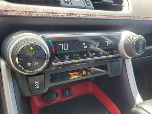 Used 2020 Toyota RAV4 TRD Off-Road AWD/4WD image 29