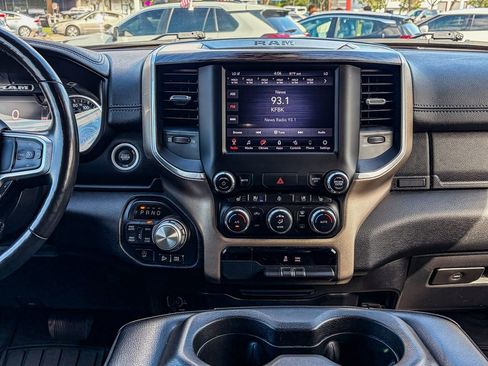 Used 2020 RAM 1500 Laramie w/ Off Road Group AWD/4WD image 18