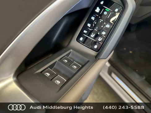 Used 2025 Audi Q5 Premium Plus AWD/4WD image 13
