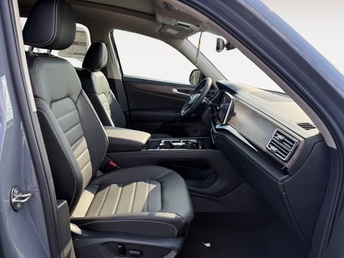 New 2026 Volkswagen Atlas SEL image 19