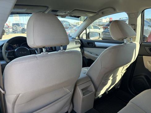 Used 2019 Subaru Outback 2.5i image 25