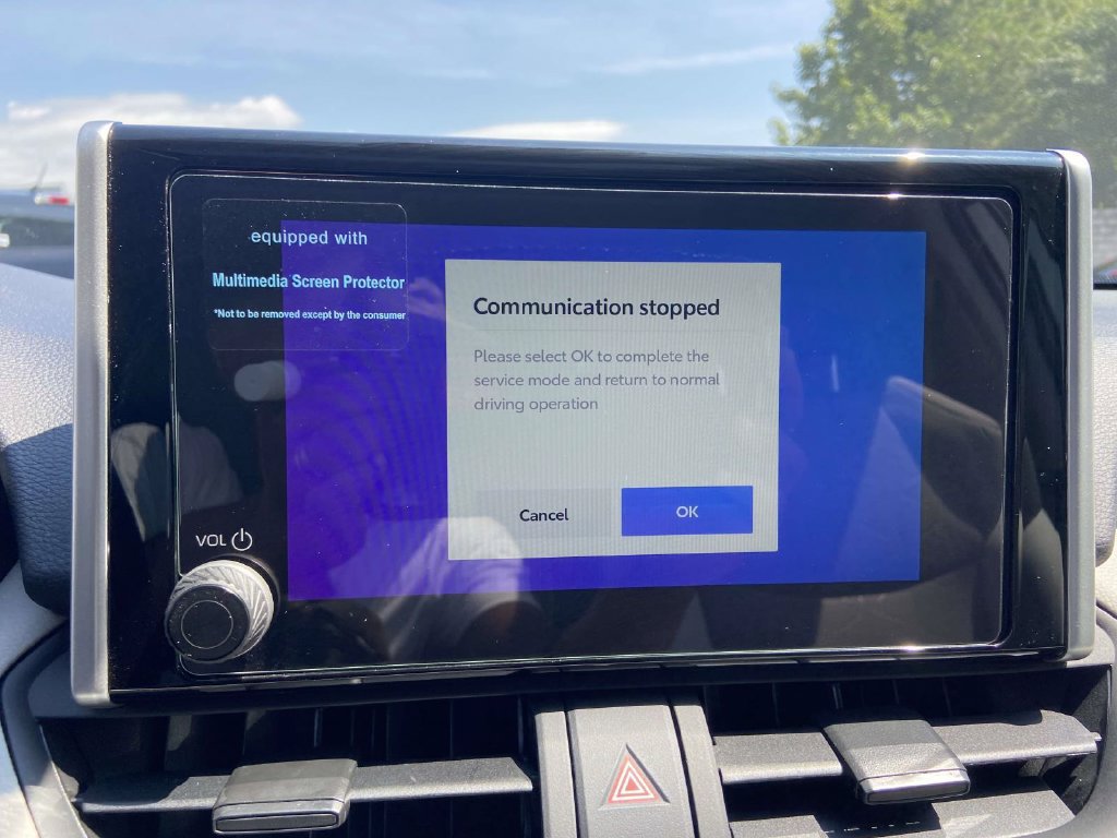 Used 2025 Toyota RAV4 XLE FWD image 18