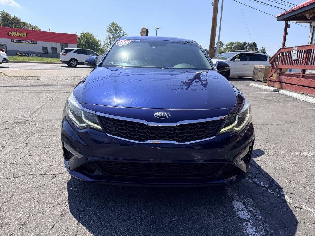 Used 2019 Kia Optima LX FWD image 2