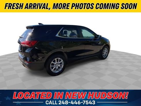 Used 2023 Chevrolet Equinox LT FWD image 2
