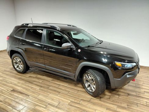 Used 2021 Jeep Cherokee Trailhawk image 28