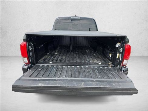 Used 2019 Toyota Tacoma TRD Sport AWD/4WD image 12