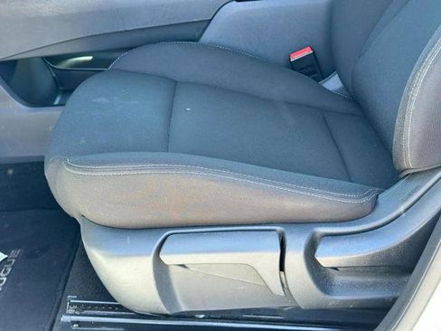 Used 2024 Nissan Rogue S FWD image 17