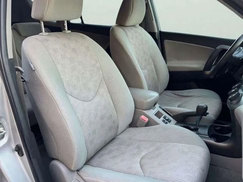 Used 2011 Toyota RAV4 2WD w/ Base L4 Extra Value Pkg image 18