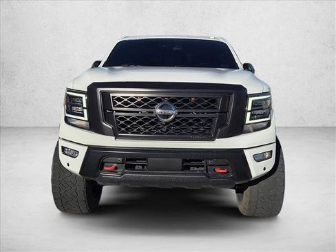 Used 2021 Nissan Titan PRO-4X w/ Pro-4x Convenience Package image 2