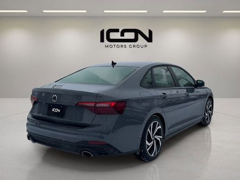 Used 2023 Volkswagen Jetta GLI Autobahn image 5