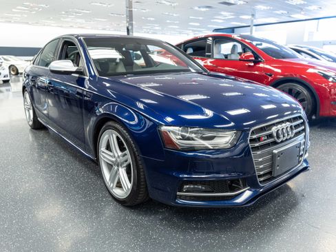 Used 2013 Audi S4 Prestige AWD/4WD image 3
