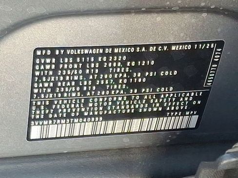 New 2026 Volkswagen Tiguan SE image 11