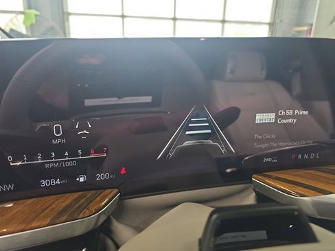 Certified 2025 Cadillac Escalade Sport Platinum w/ LPO, ONYX Package image 20