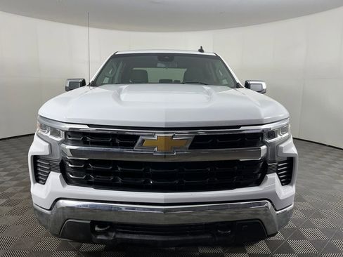 Used 2024 Chevrolet Silverado 1500 LT w/ Z71 Off-Road Package image 2