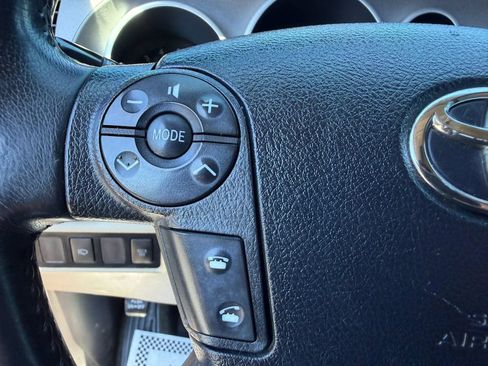 Used 2013 Toyota Sequoia SR5 AWD/4WD image 20