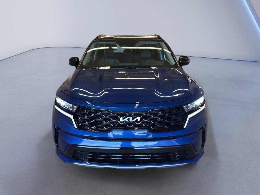 Used 2023 Kia Sorento S w/ Panoramic Sunroof Package FWD image 2
