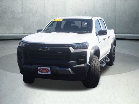 Used 2023 Chevrolet Colorado Trail Boss w/ Technology Package AWD/4WD image 29