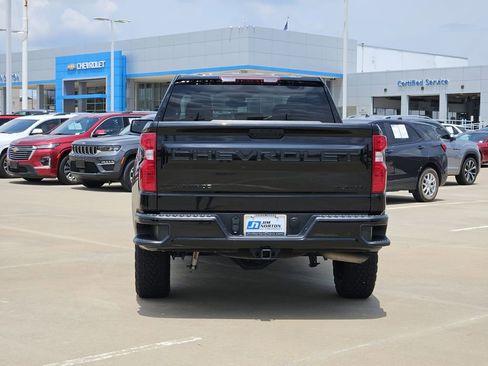 Used 2025 Chevrolet Silverado 1500 Custom Trail Boss w/ LPO, Dark Essentials Package AWD/4WD image 8