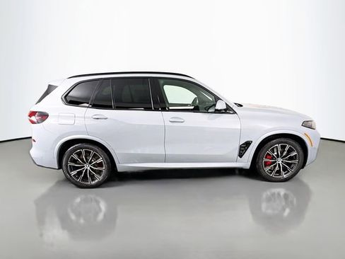 New 2026 BMW X5 xDrive50e w/ M Sport Package AWD/4WD image 8