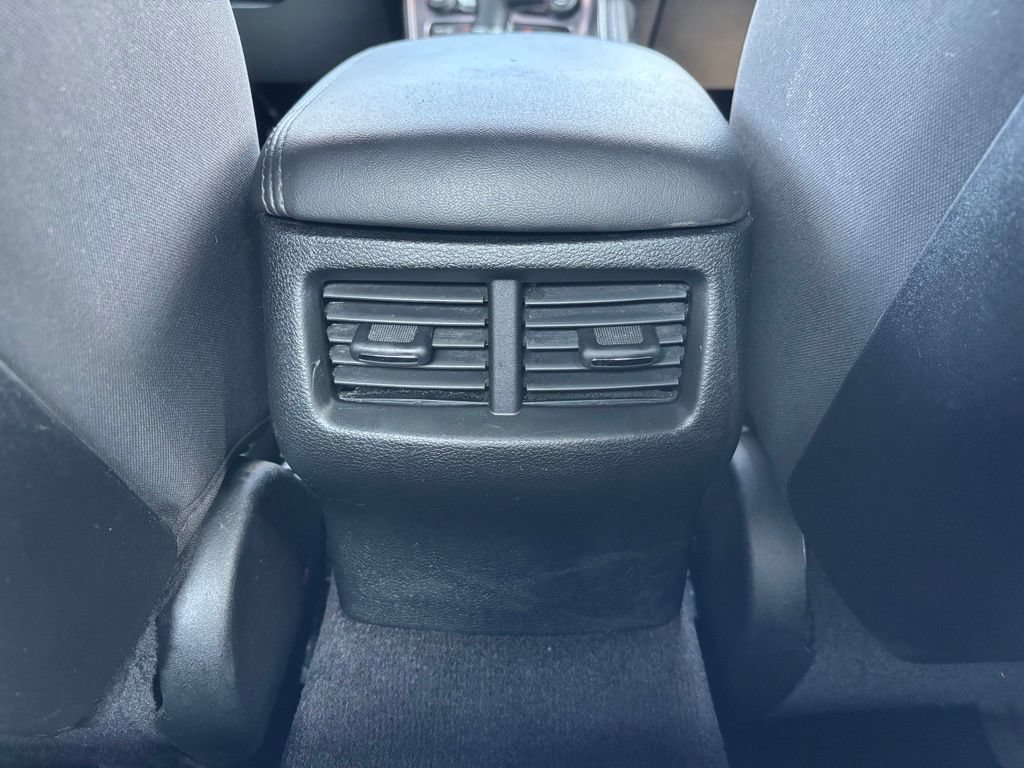 Used 2018 Dodge Challenger SXT RWD image 25