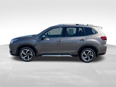 Used 2022 Subaru Forester Touring w/ Popular Package #3 AWD/4WD image 2