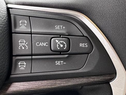 New 2025 Jeep Grand Cherokee Limited image 27