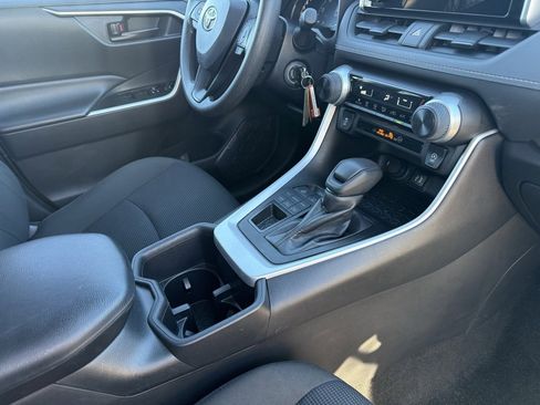 Used 2024 Toyota RAV4 LE image 38