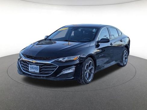 Used 2024 Chevrolet Malibu LT image 3