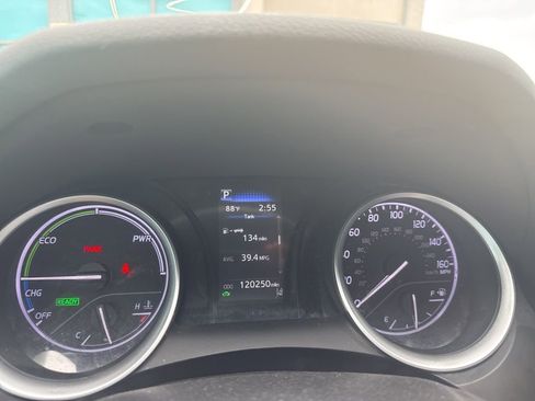 Used 2022 Toyota Camry LE FWD image 10