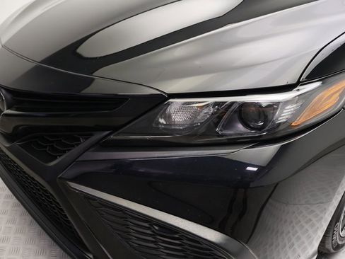 Certified 2024 Toyota Camry SE FWD image 3