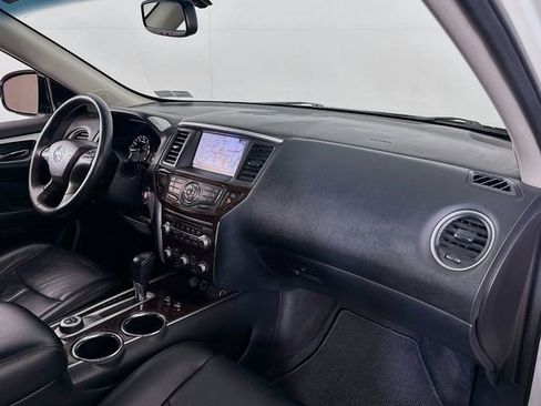 Used 2015 Nissan Pathfinder Platinum image 24