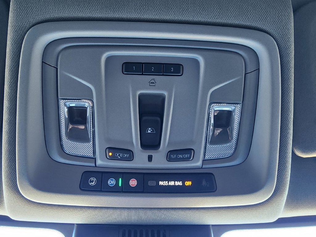 Used 2022 Chevrolet Silverado 1500 LTZ AWD/4WD image 23