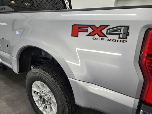 Used 2021 Ford F250 XL w/ STX Appearance Package image 31