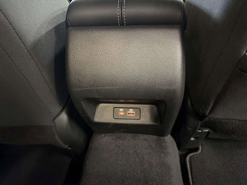 Used 2025 Nissan Altima 2.5 SV w/ SV Premium Package FWD image 26