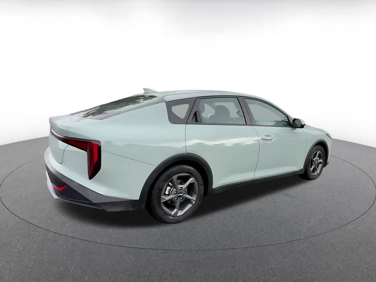 Used 2026 Kia K4 FWD image 14