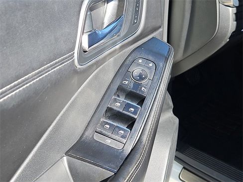 Used 2021 Nissan Rogue Platinum image 19