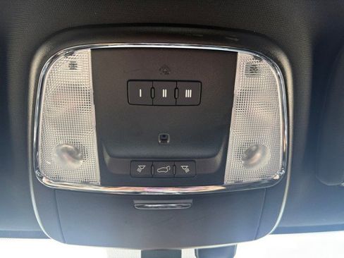Used 2021 Jeep Grand Cherokee Laredo X AWD/4WD image 13