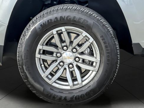 Used 2024 Chevrolet Colorado LT w/ LT Convenience Package image 25