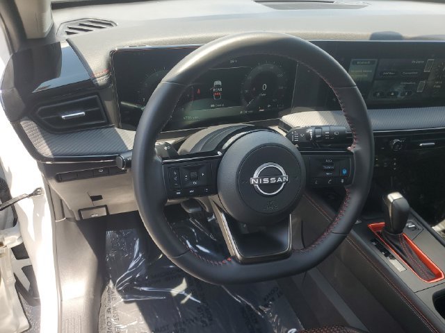 Certified 2025 Nissan Kicks SR AWD/4WD image 15