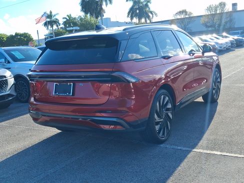 Certified 2024 Lincoln Nautilus Reserve w/ Jet Appearance Package (87T) AWD/4WD image 4