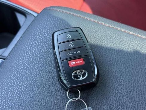 Used 2025 Toyota Camry XSE AWD/4WD image 31