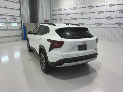 Used 2025 Chevrolet Trax LT