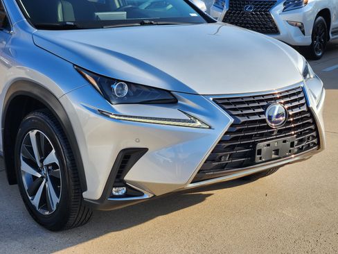 Used 2018 Lexus NX 300h AWD image 7