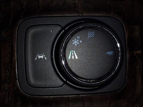 Used 2023 GMC Acadia Denali w/ Denali Ultimate Package image 20