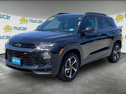Used 2023 Chevrolet TrailBlazer RS w/ Convenience Package AWD/4WD image 3