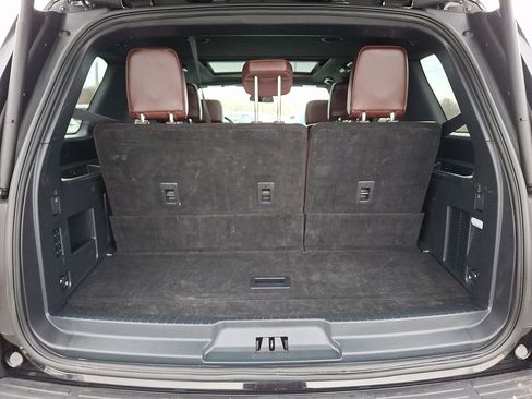 Used 2024 Ford Expedition Limited image 30